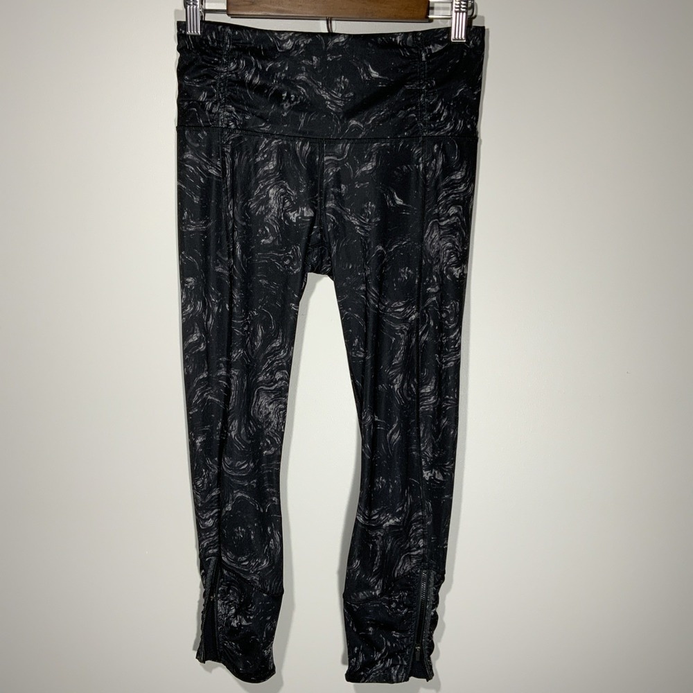 Lululemon Women's Runday Crop Full-On Luxtreme Leggings Arsenal Ambient Gray 6